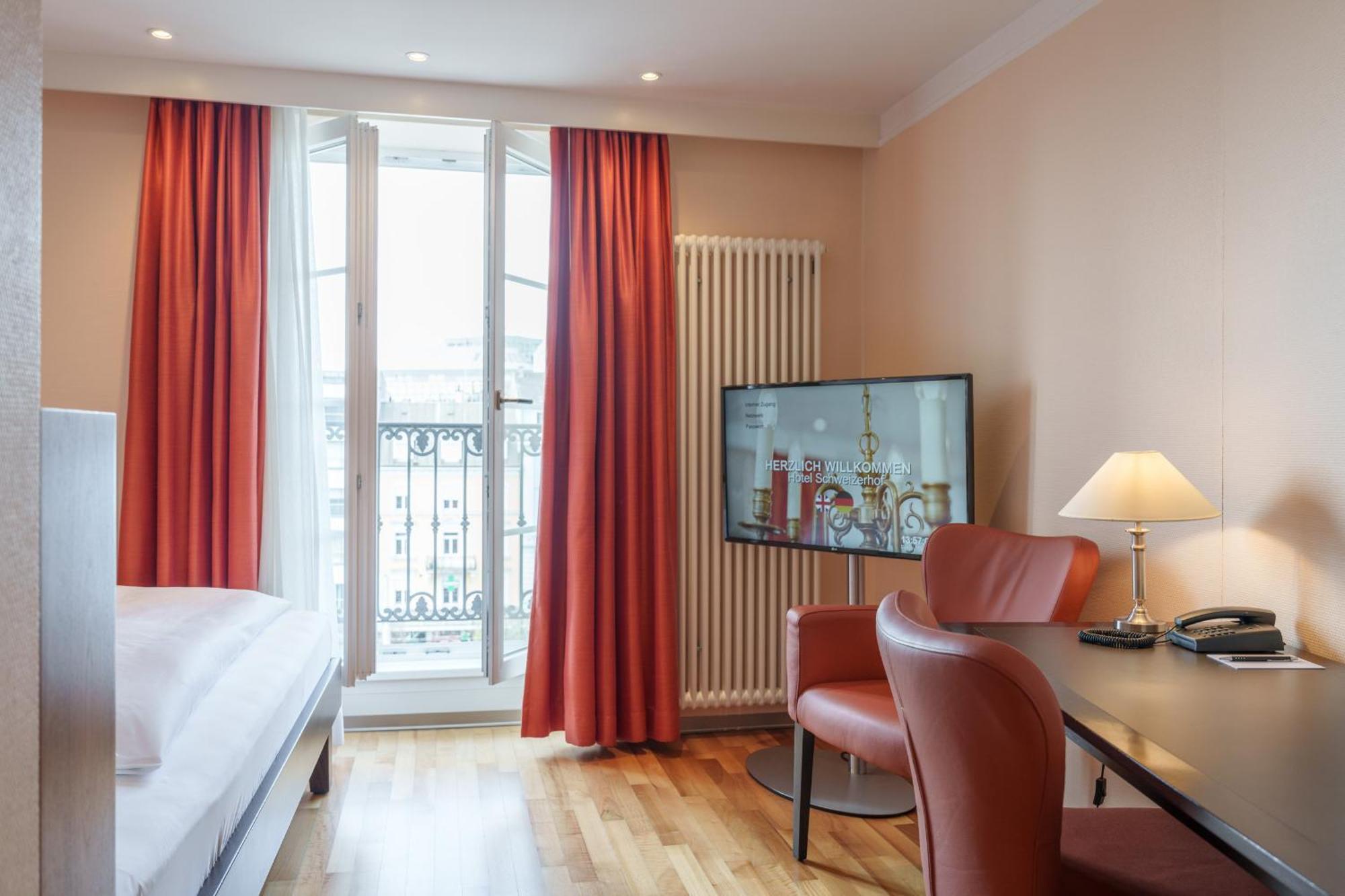 Hotel Schweizerhof Basel Bagian luar foto