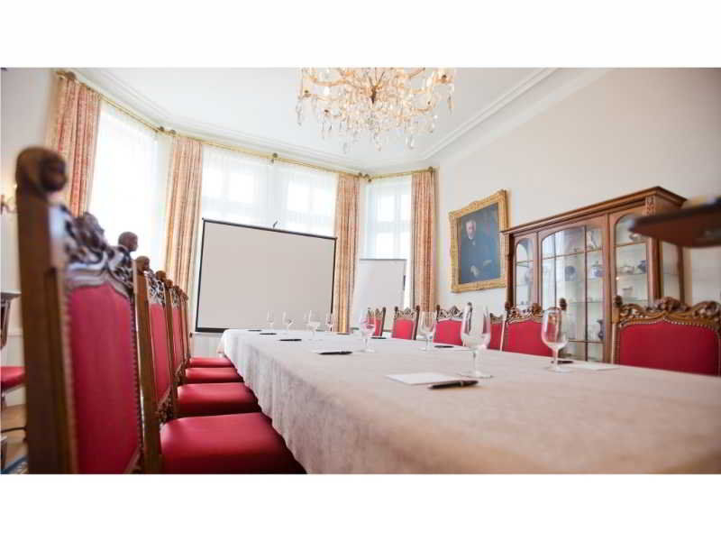 Hotel Schweizerhof Basel Bagian luar foto