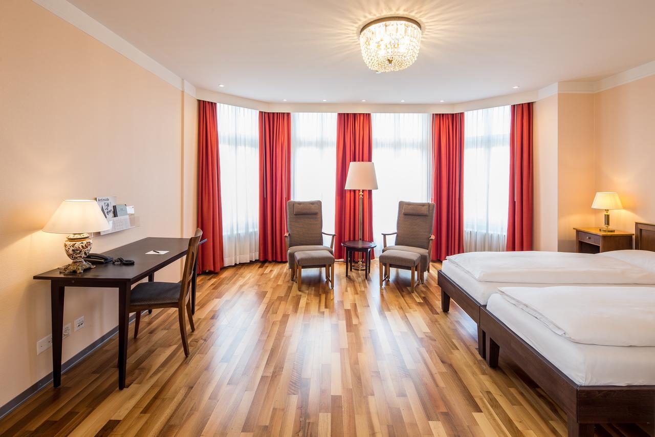 Hotel Schweizerhof Basel Bagian luar foto